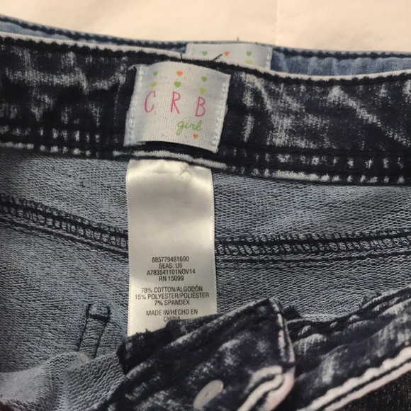 5/$25  Bundle of Girls Long Shorts - Picture 7 of 7